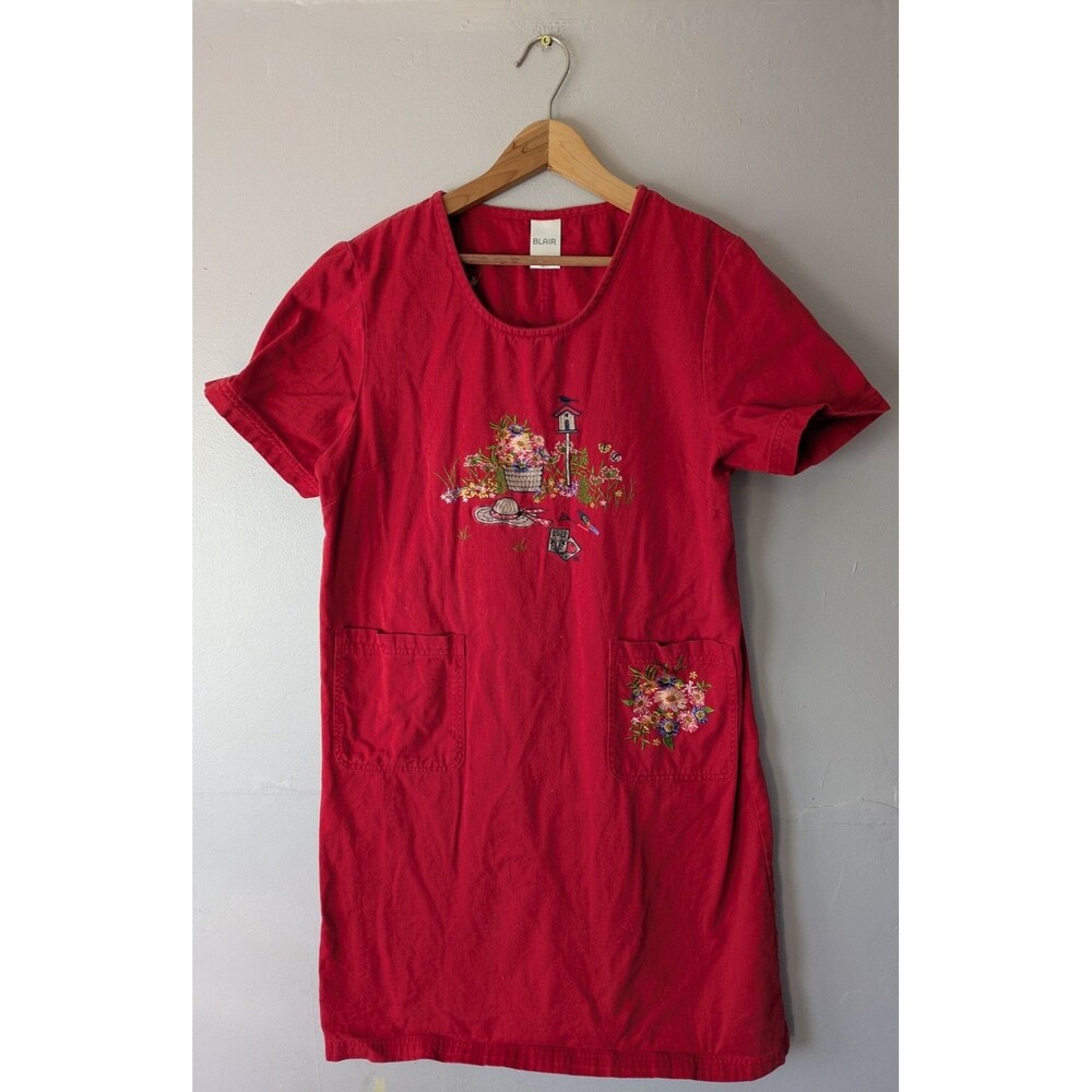 vtg BLAIR Shift Dress Sz M Red Cotton cottage core flower Garden Embroidered